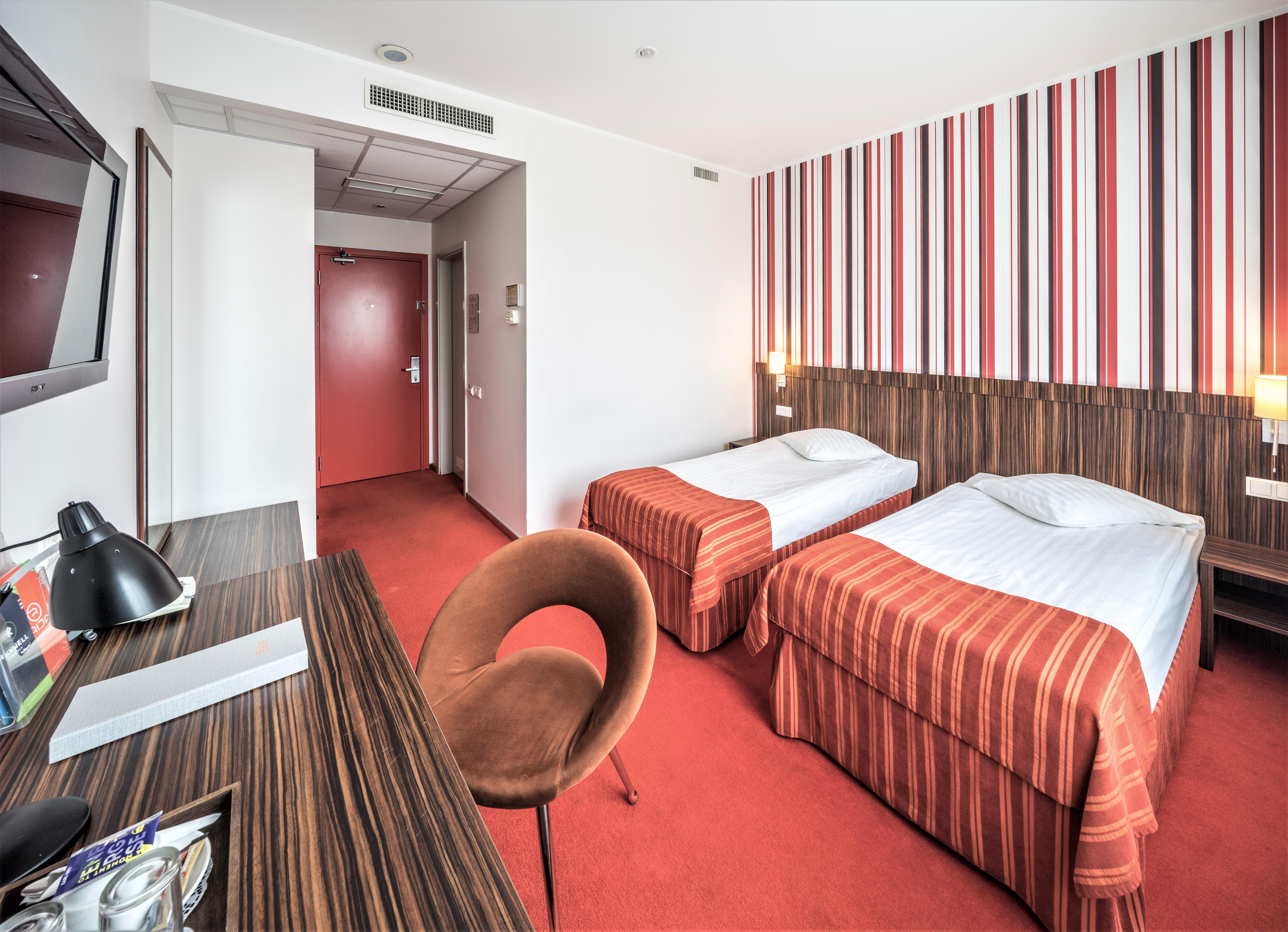 Rija Vef Hotel With Free Parking リガ エクステリア 写真