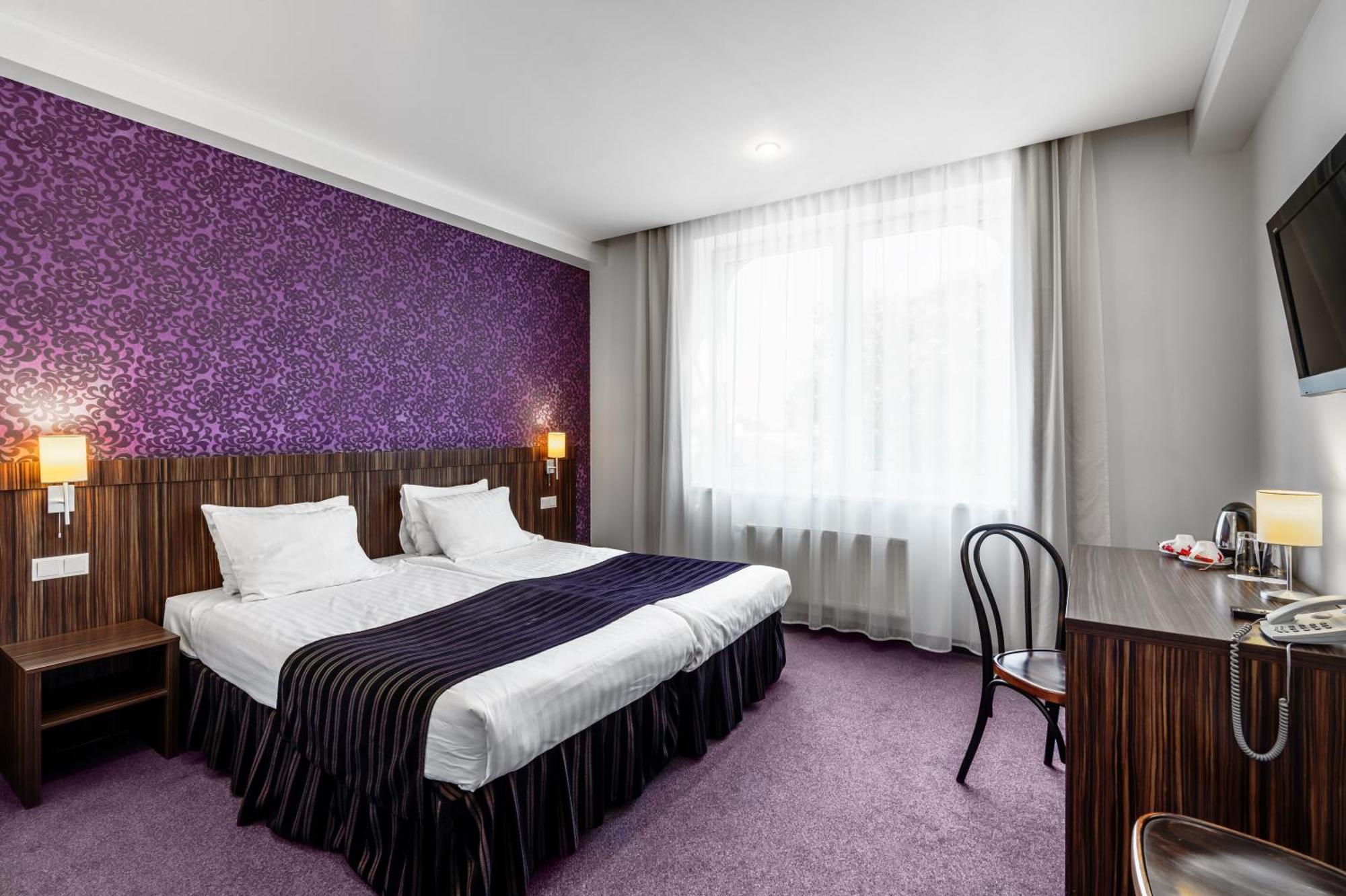 Rija Vef Hotel With Free Parking リガ エクステリア 写真