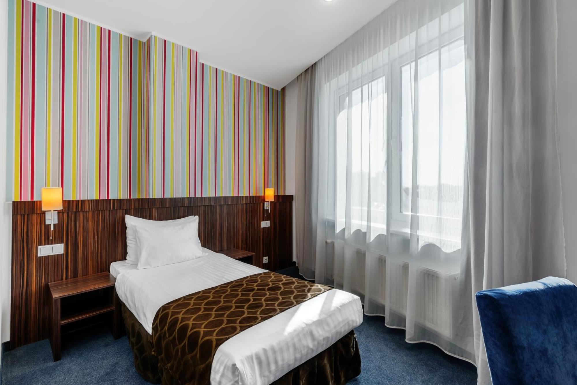 Rija Vef Hotel With Free Parking リガ エクステリア 写真