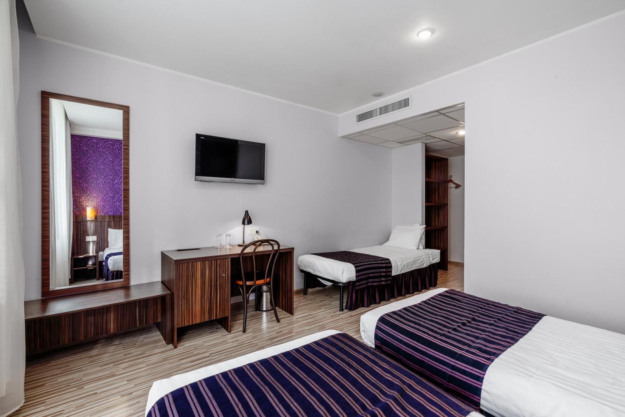 Rija Vef Hotel With Free Parking リガ 部屋 写真