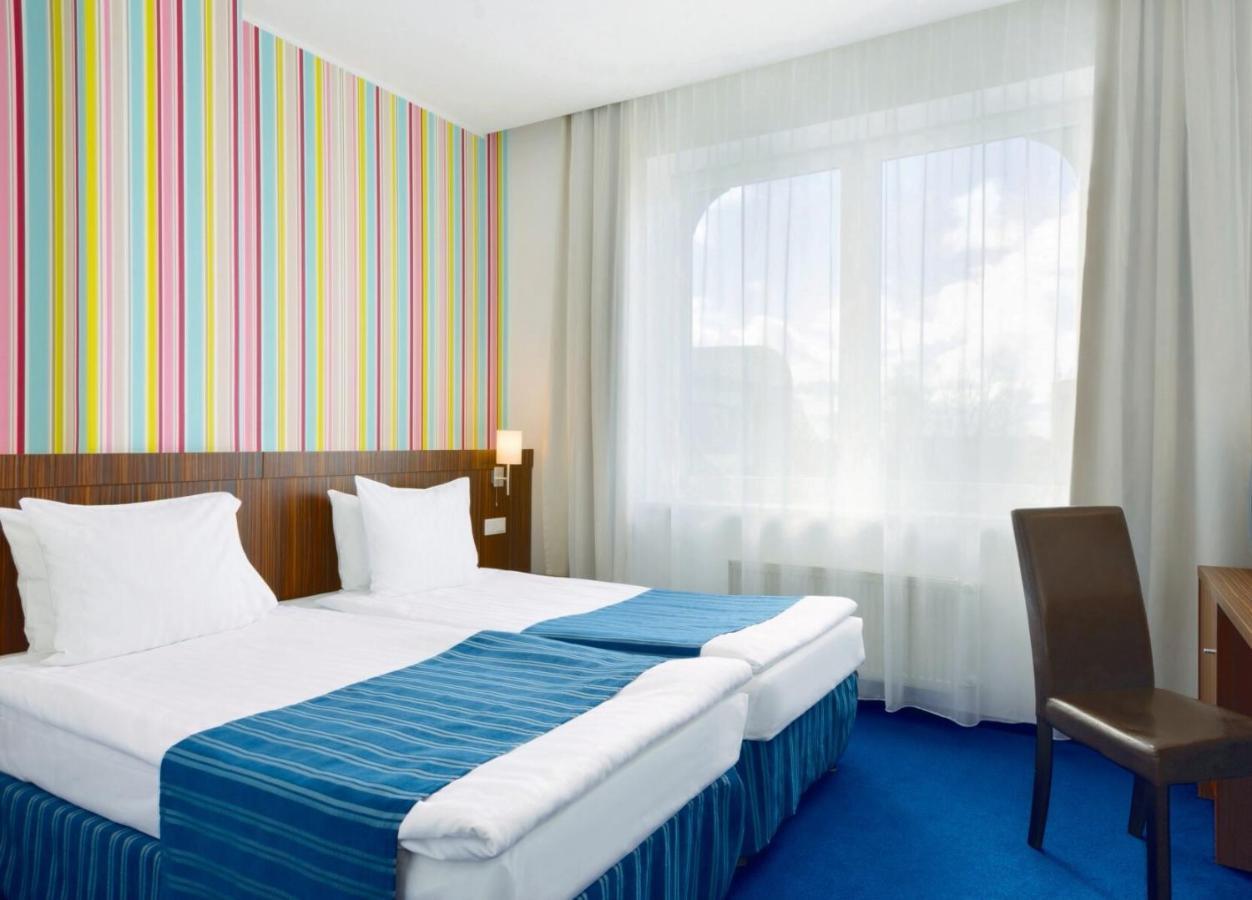 Rija Vef Hotel With Free Parking リガ エクステリア 写真