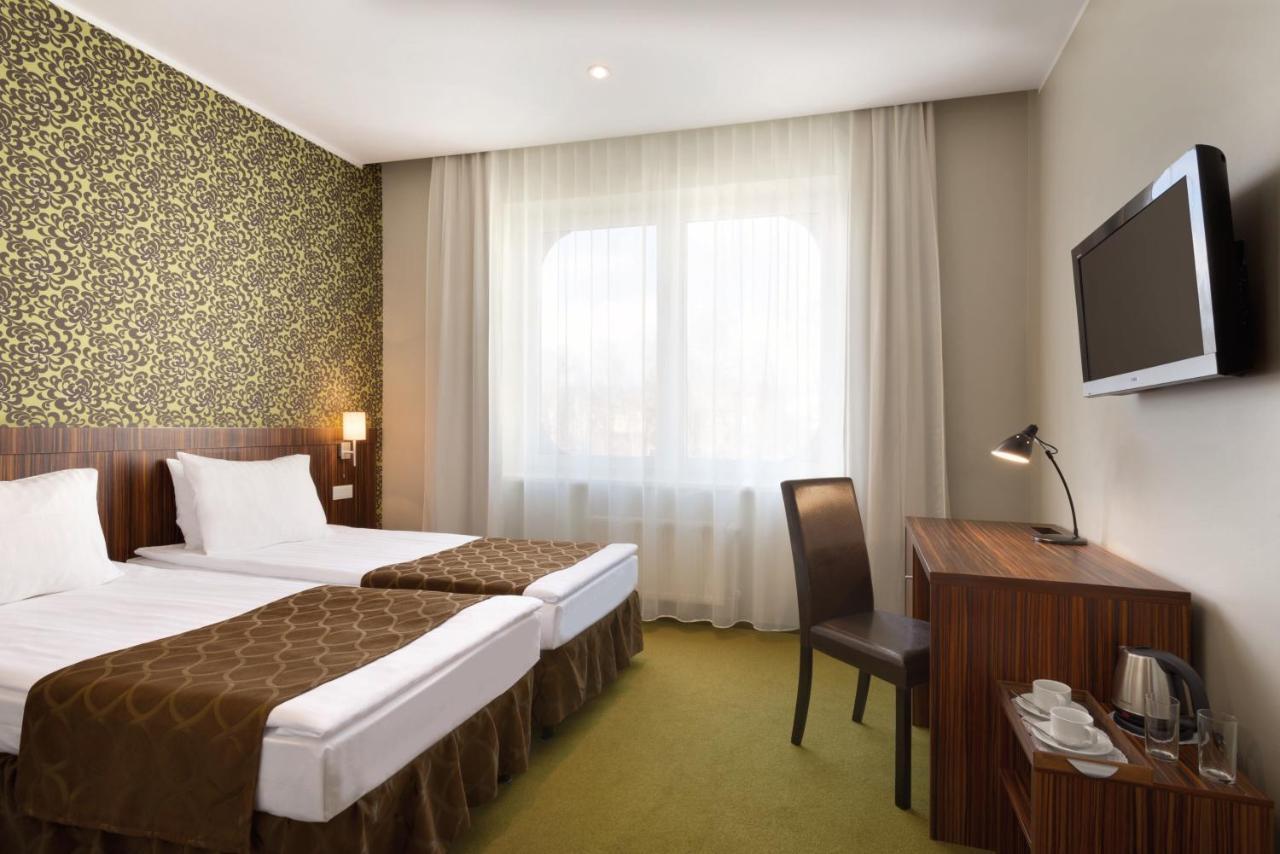 Rija Vef Hotel With Free Parking リガ エクステリア 写真